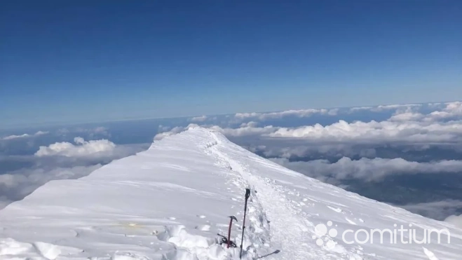 Ascensió al Mont Blanc. Foto: Carlos Vasquez, guia UIAGM Ascensió al Mont Blanc. Foto: Carlos Vasquez, guia UIAGM